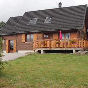 Chalet Des 4 Saisons Hébergement de vacances Saint-Genès-Champespe